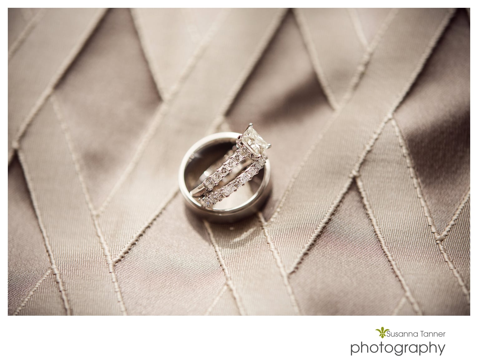 Indiana State Museum wedding photography, close up of wedding rings