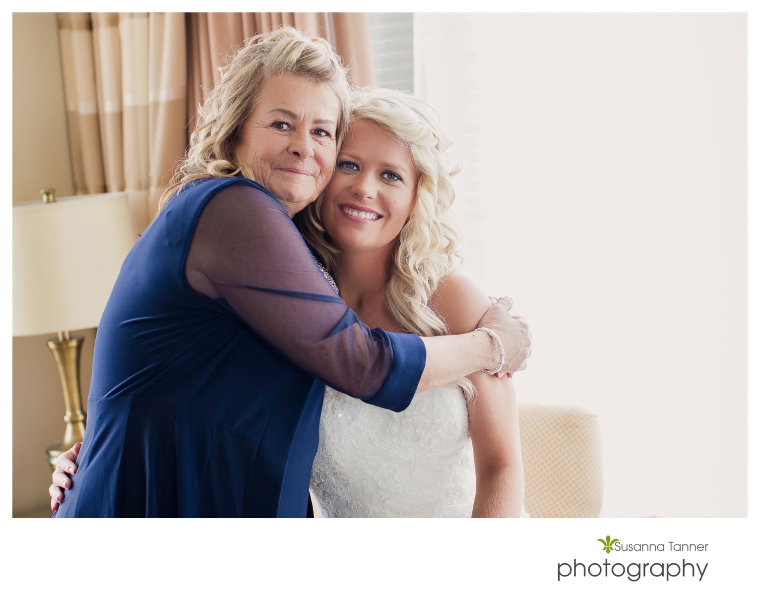 Indiana State Museum wedding photography, bride and her mother at Conrad Hotel